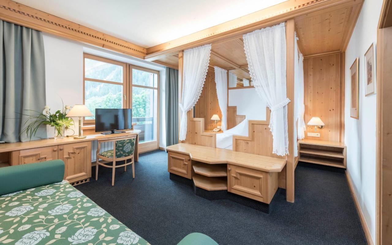 Ferien & Wellnesshotel Windschar บรูนิโก ภายนอก รูปภาพ
