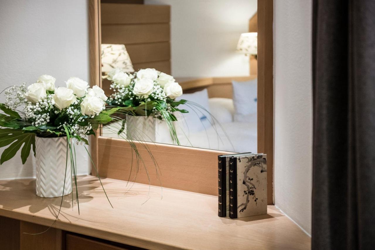 Ferien & Wellnesshotel Windschar บรูนิโก ภายนอก รูปภาพ
