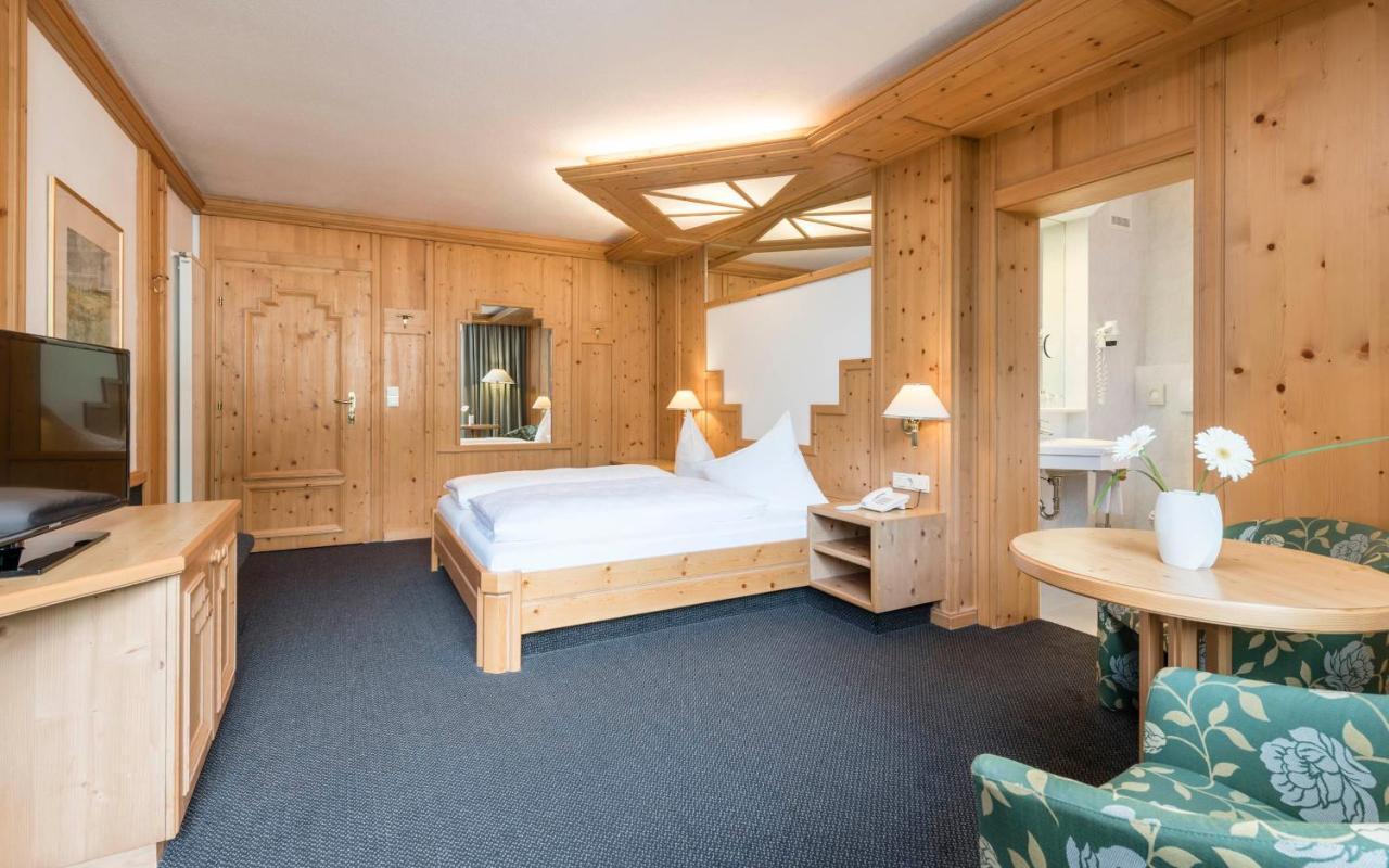Ferien & Wellnesshotel Windschar บรูนิโก ภายนอก รูปภาพ