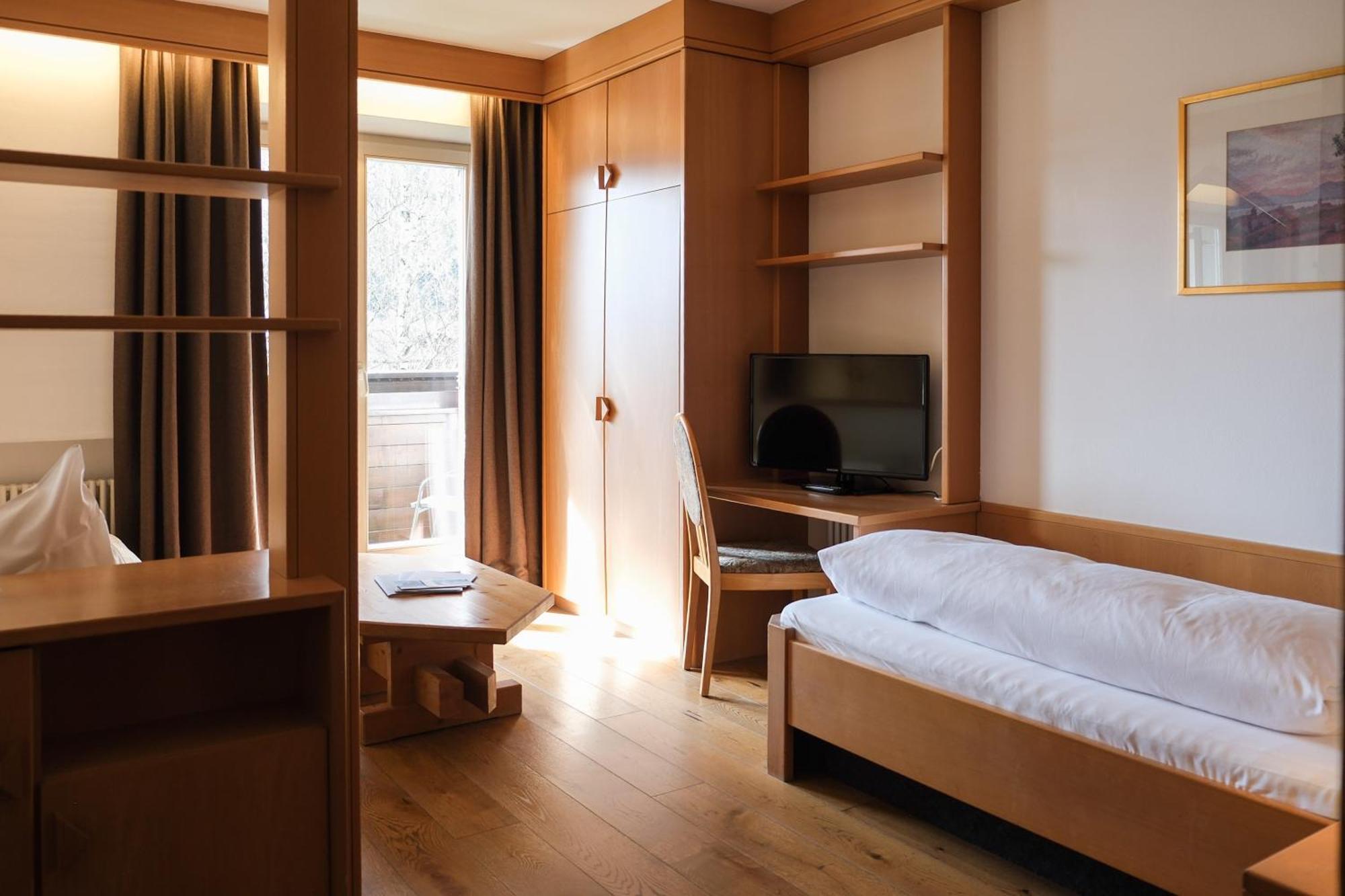 Ferien & Wellnesshotel Windschar บรูนิโก ภายนอก รูปภาพ