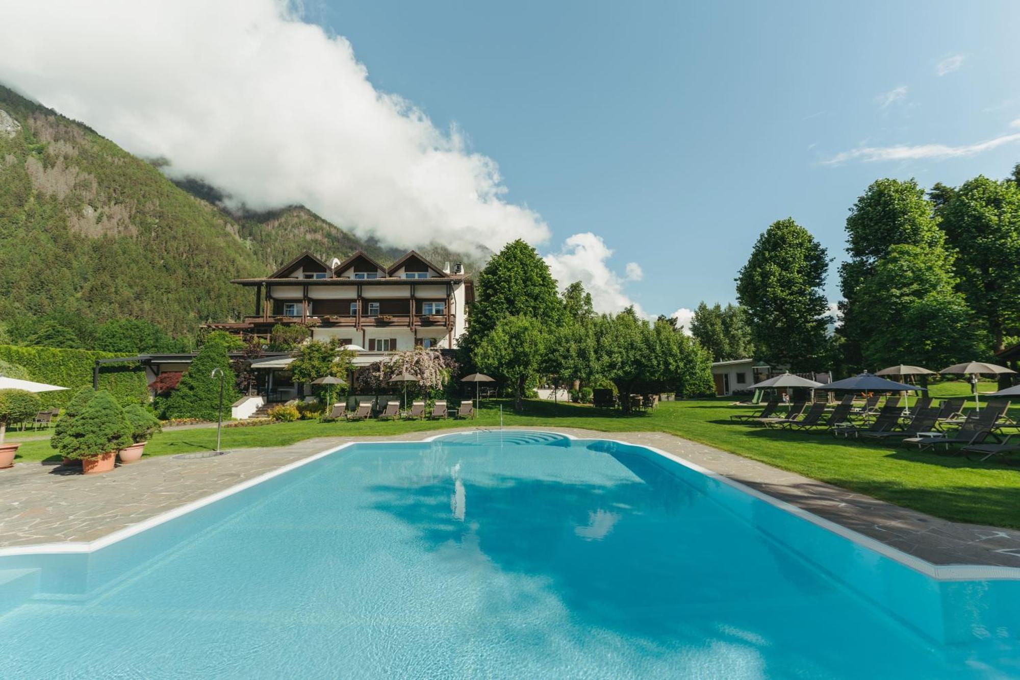 Ferien & Wellnesshotel Windschar บรูนิโก ภายนอก รูปภาพ