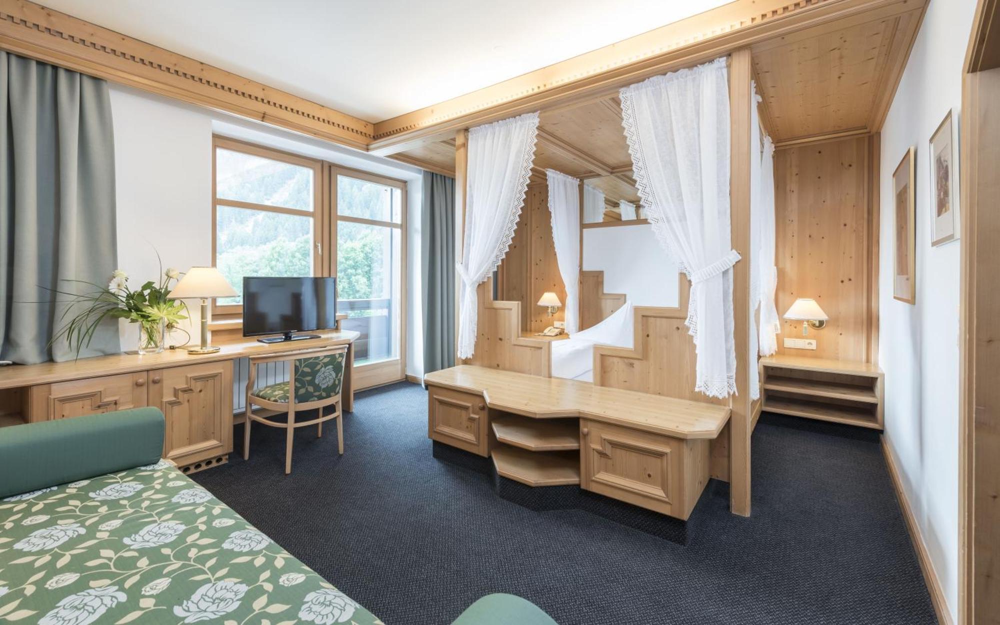 Ferien & Wellnesshotel Windschar บรูนิโก ภายนอก รูปภาพ